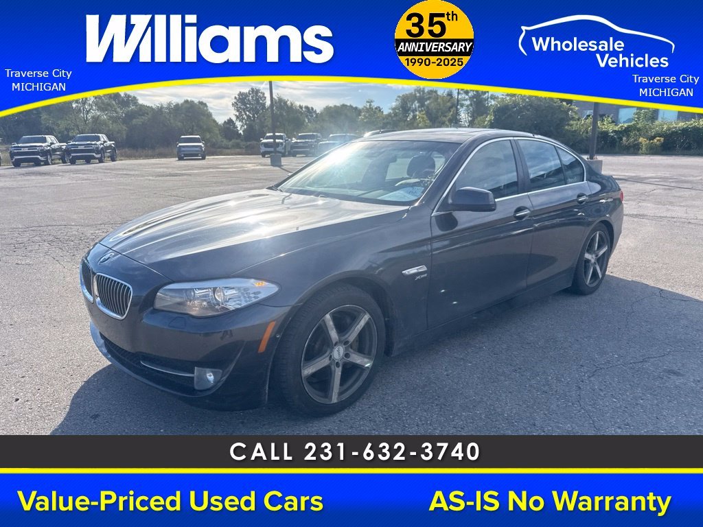 Used 2011 Dark Graphite BMW 535i xDrive image 3