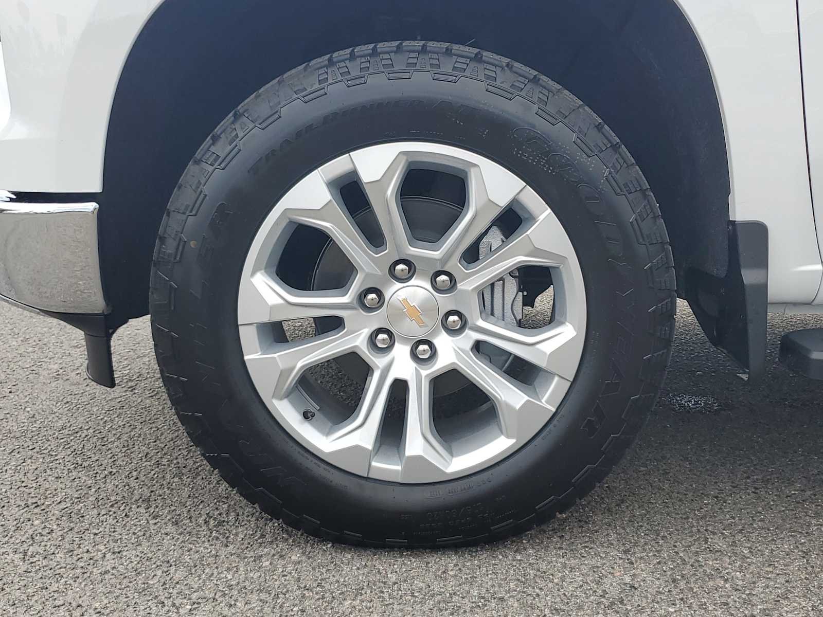 New 2026 Summit White Chevrolet LTZ image 10