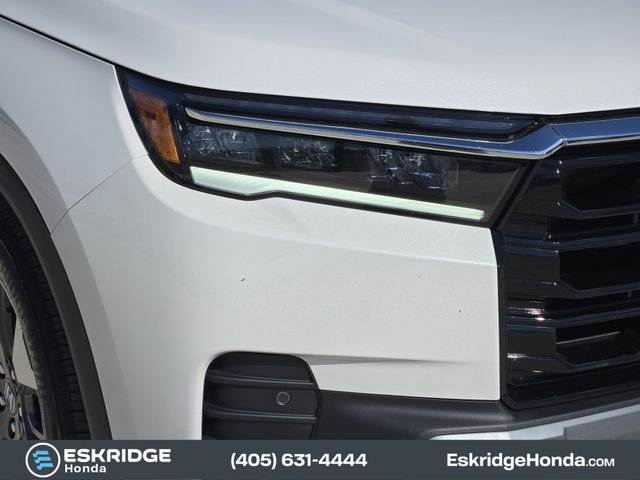 Certified Used 2026 Platinum White Pearl Honda AWD Elite image 9