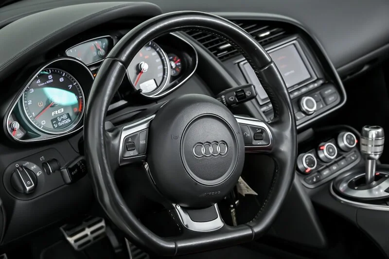 Used 2011 Ibis White Audi 4.2 quattro Spyder image 15