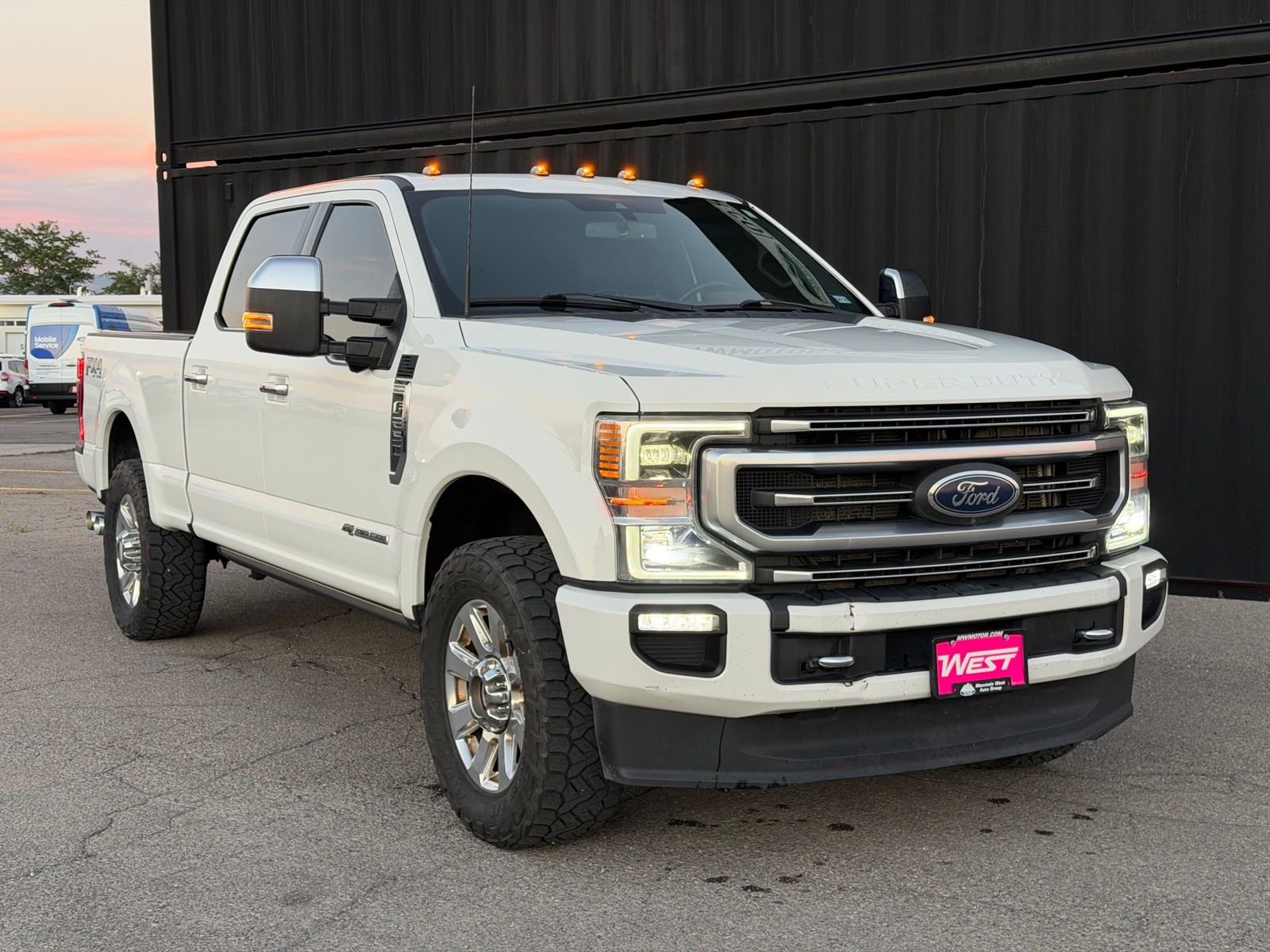 View vehicle photo 3