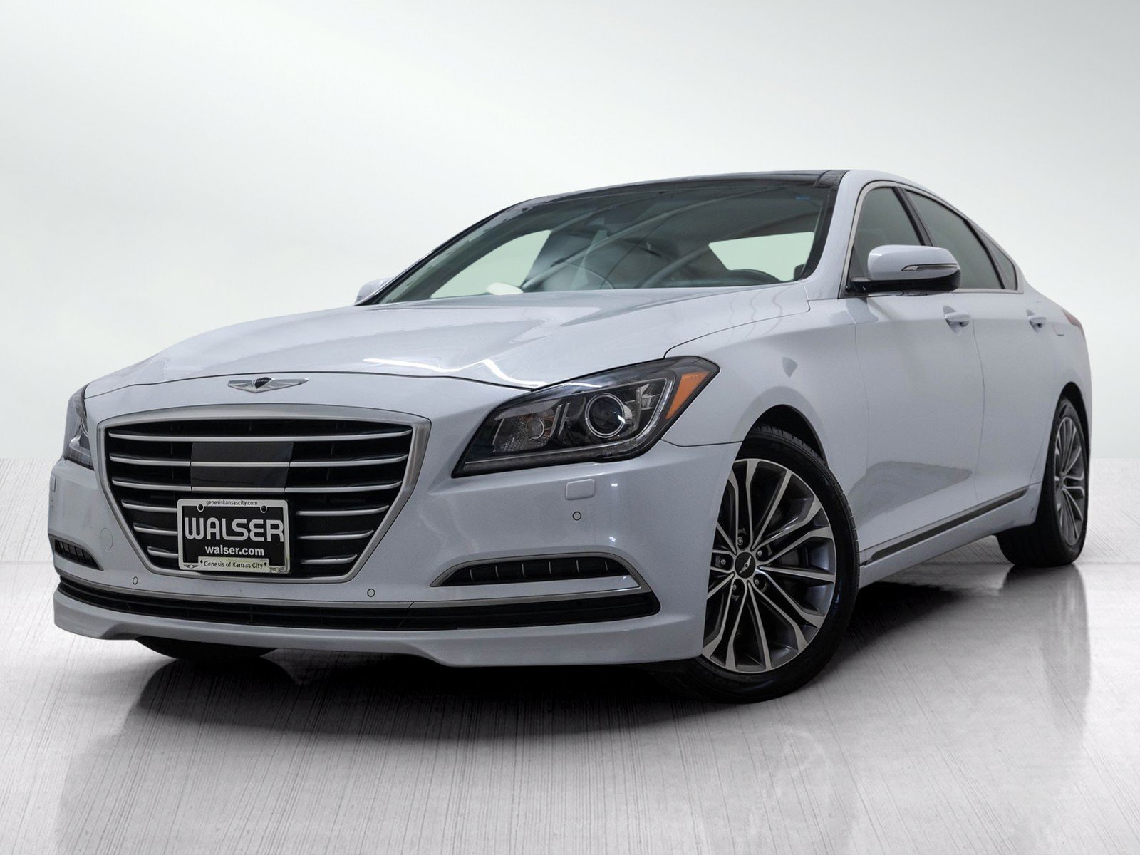 Used 2015 Casablanca White Hyundai 3.8 Ultimate image 1