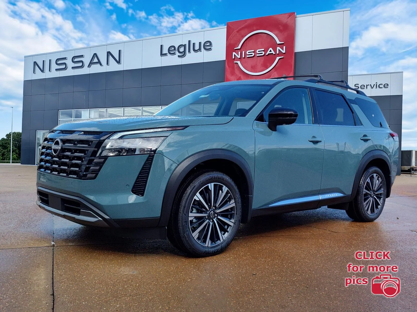 2026 Nissan Pathfinder Platinum