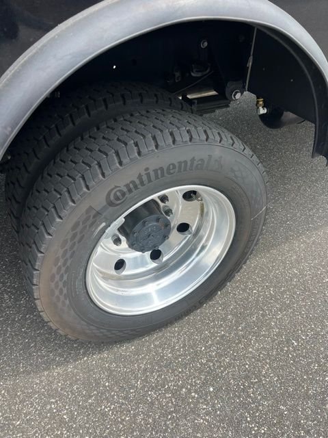 New 2026 Agate Black Metallic Ford F-550® XLT image 6