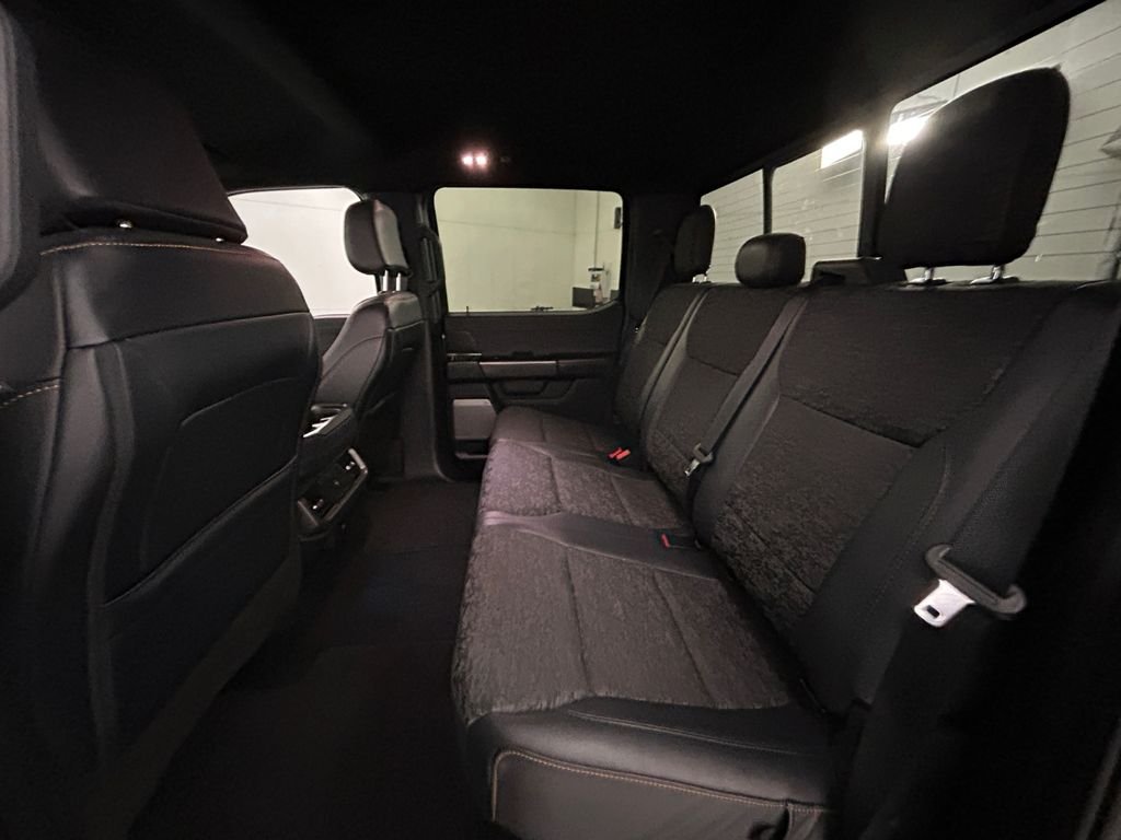 Used 2025 Gray Ford Tremor image 19