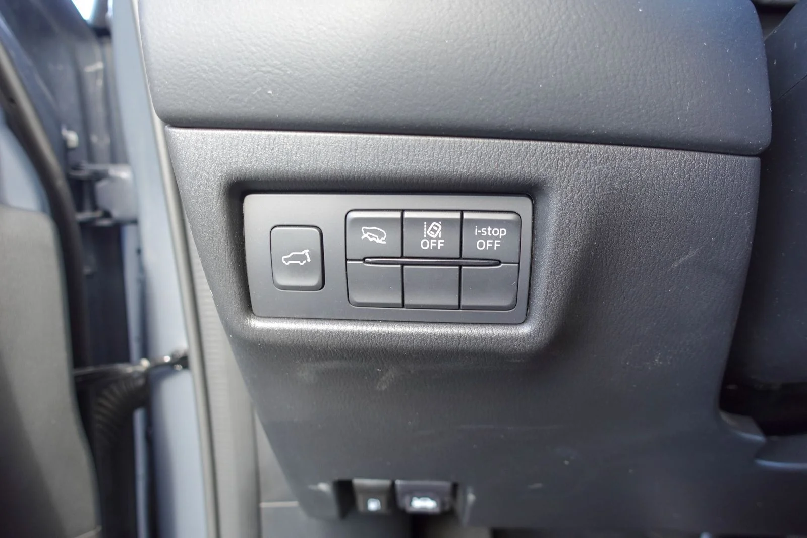 Certified Used 2025 Polymetal Gray Metallic Mazda 2.5 S Carbon Edition image 18