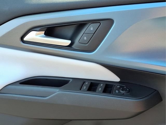 New 2026 Galaxy Gray Metallic Chevrolet LT image 13