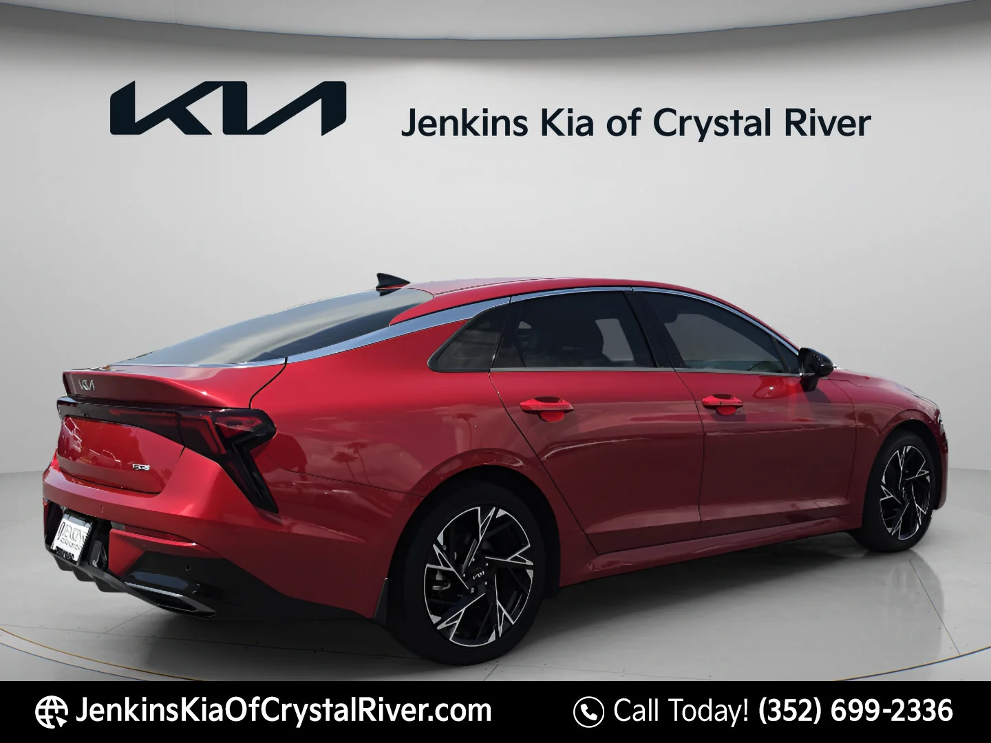 Used 2025 Runway Red Kia GT-Line image 4