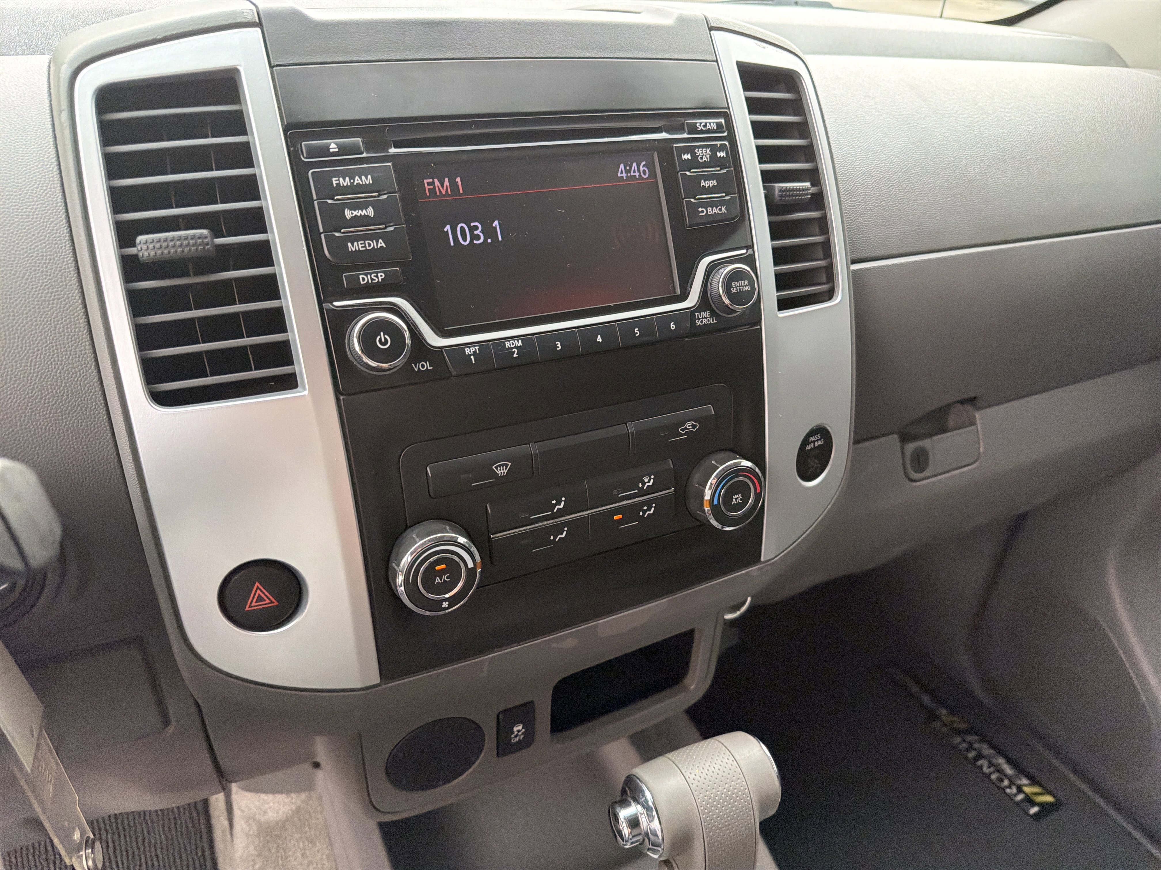 2016 Nissan Frontier Desert Runner - Photo 29