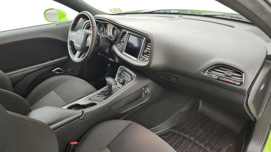 Used 2019 Sublime Pearlcoat Dodge R/T Scat Pack RWD w/ Dynamics Pkg & TorqueFlite 8-Speed image 23