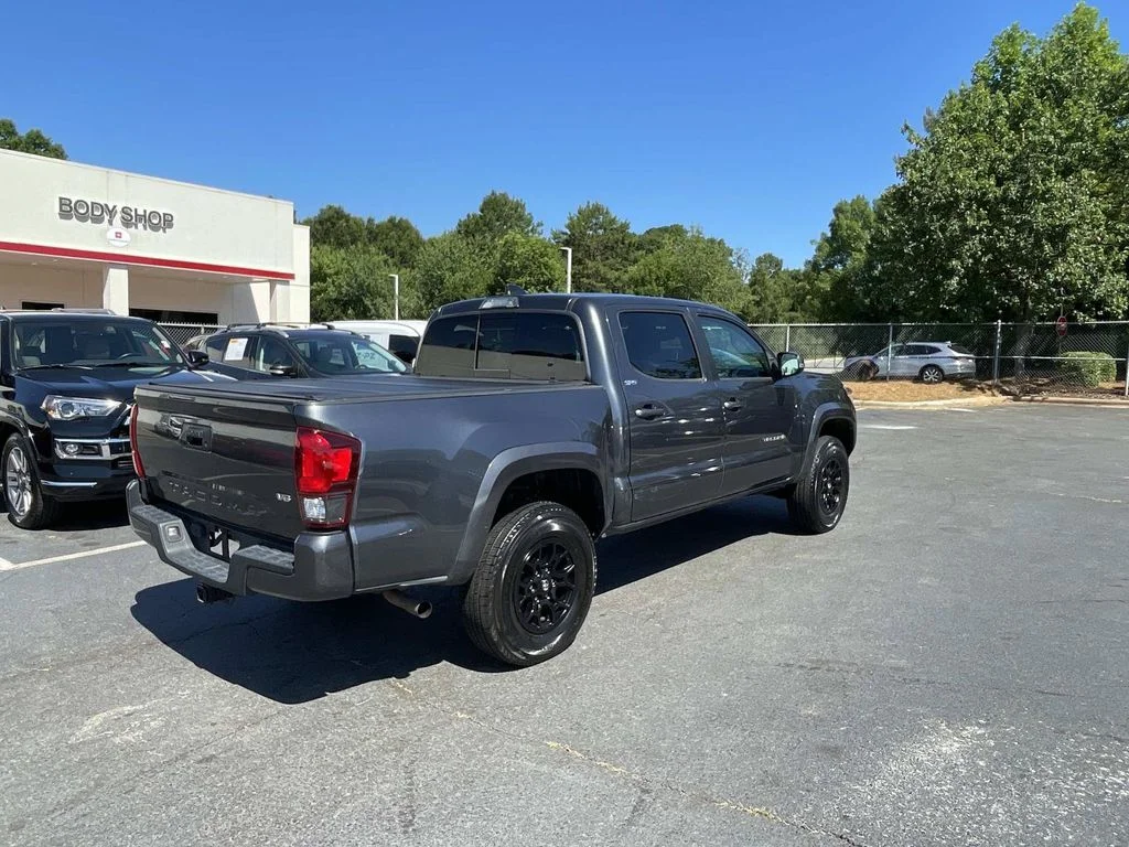 Used 2022 Gray Toyota SR5 image 7