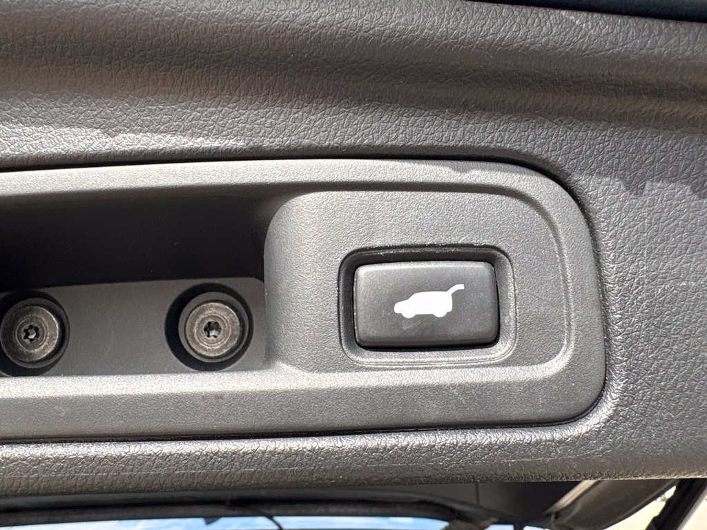 Used 2016 Blue Honda Touring image 46