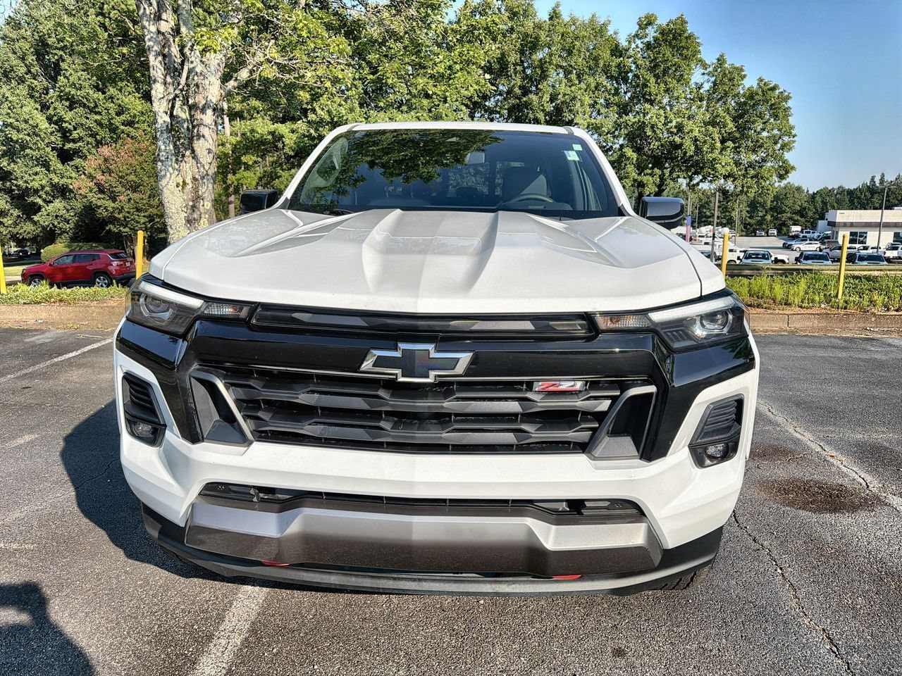 Used 2024 Summit White Chevrolet Z71 image 3