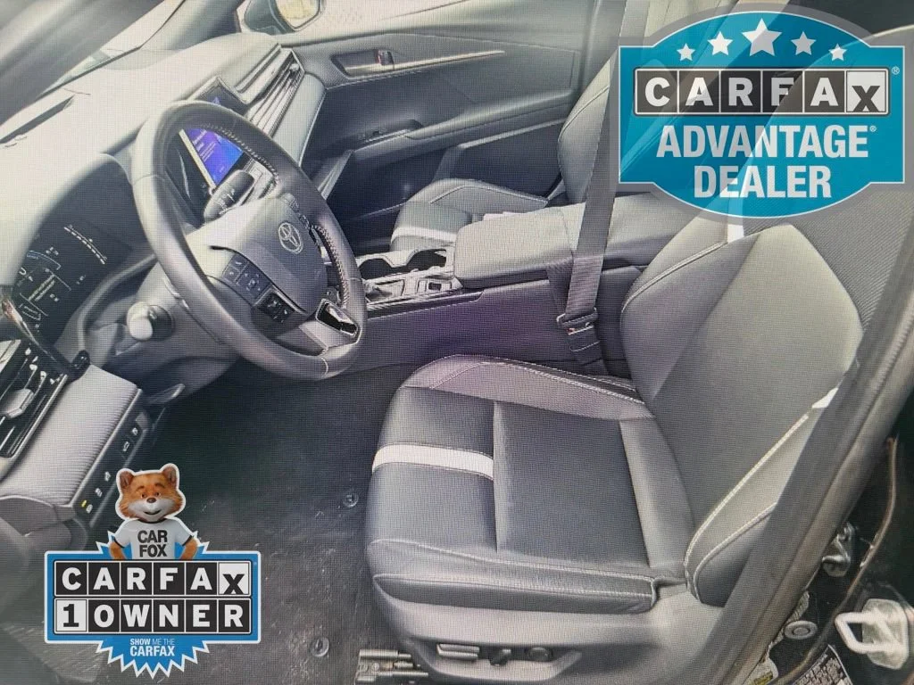 Used 2025  Toyota LE image 5