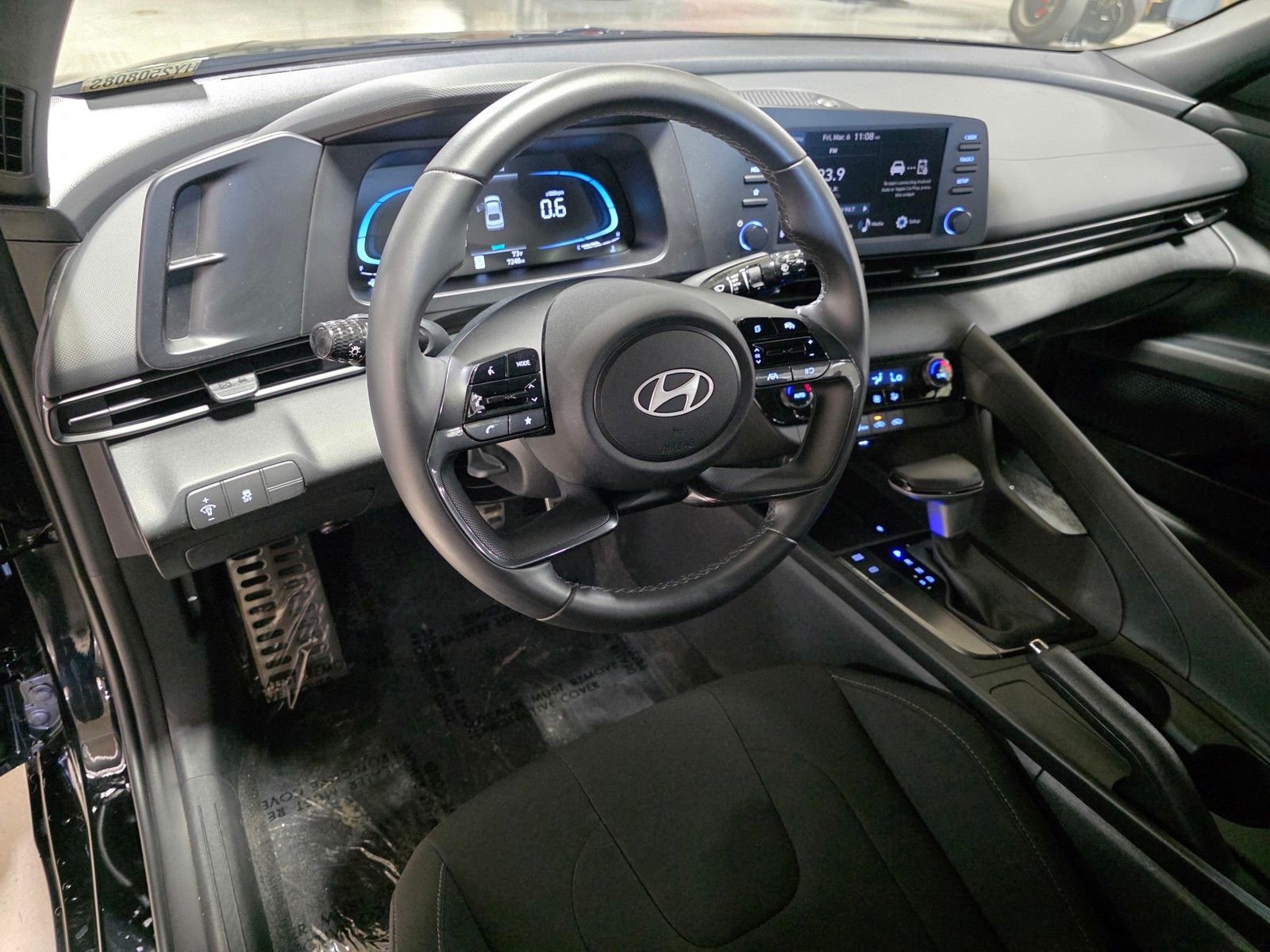 Used 2025 Abyss Black Hyundai SEL Sport image 24
