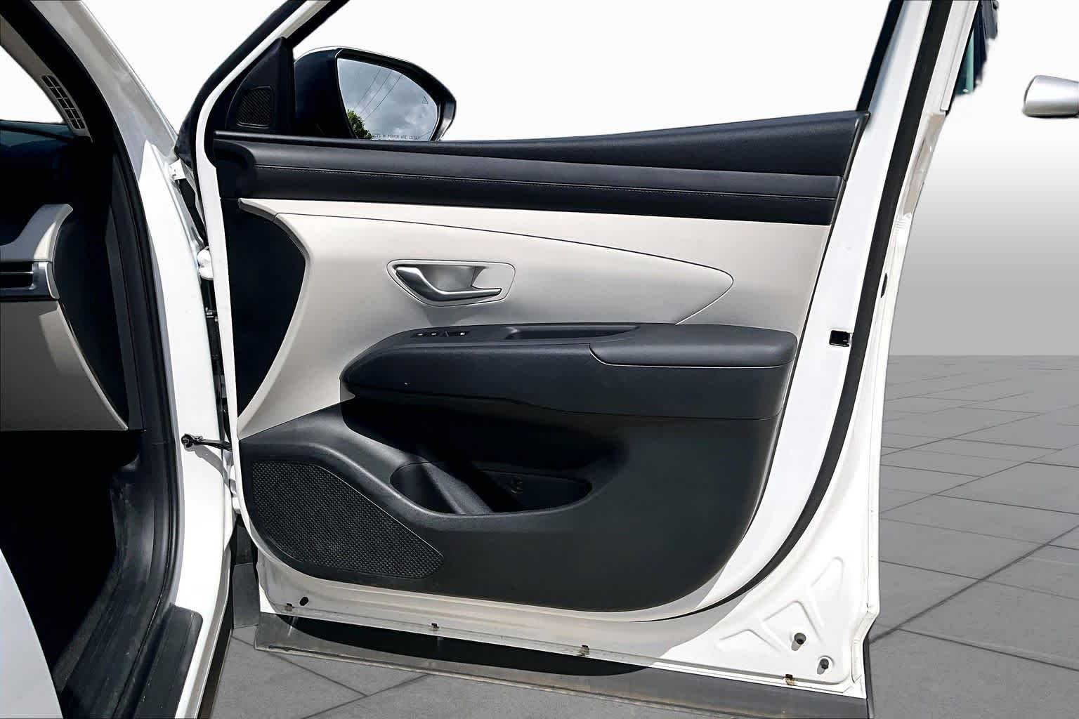 Used 2025 Serenity White Pearl Hyundai SEL image 21