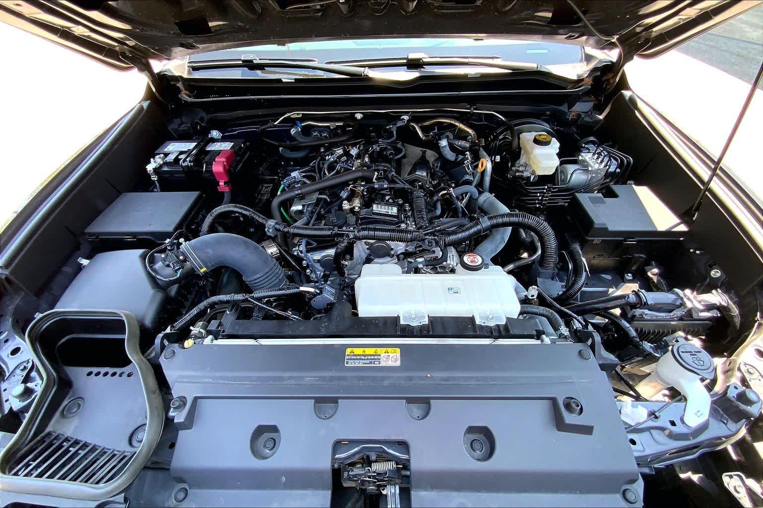 Used 2025 Underground Toyota SR5 image 31