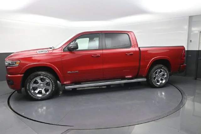 New 2026 Molten Red Pearl-Coat Exterior Paint RAM Big Horn/Lone Star image 5