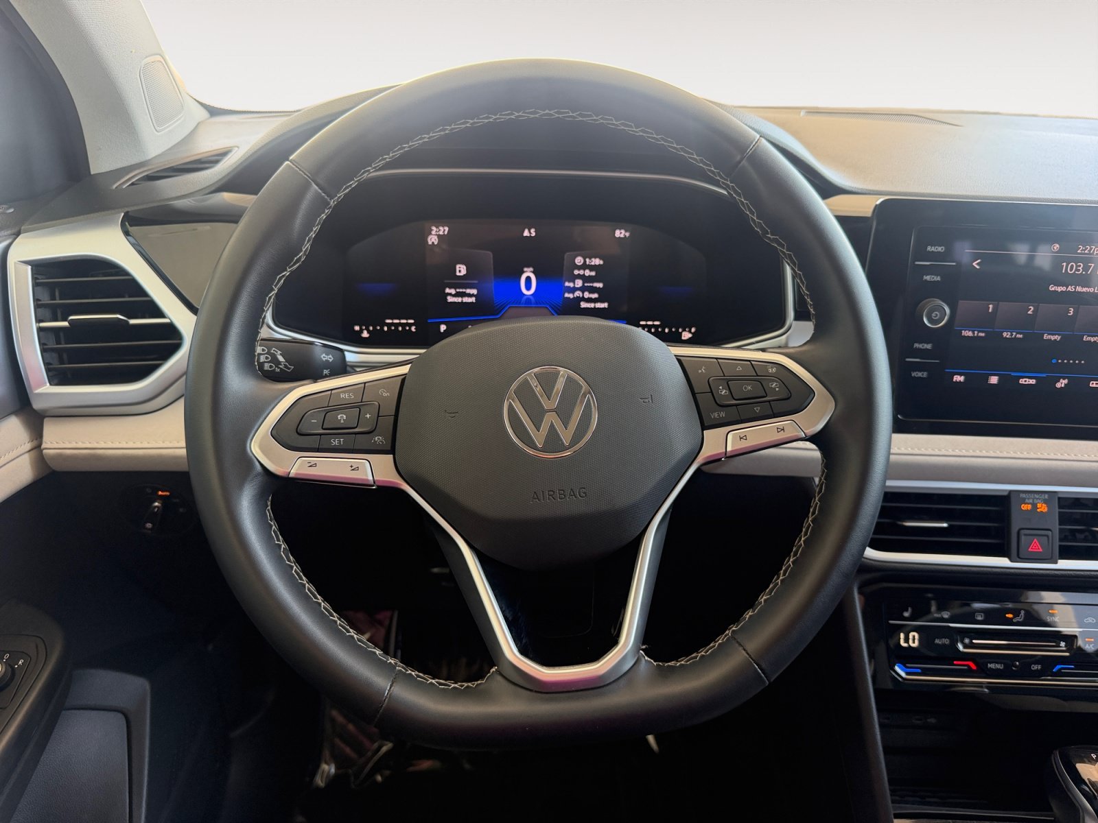Certified Used 2025 Silver Volkswagen SE image 13