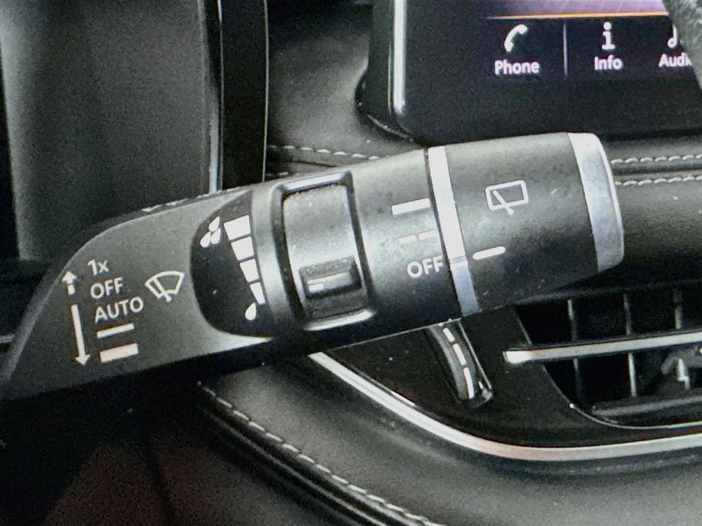 Certified Used 2023 Silver INFINITI LUXE image 16