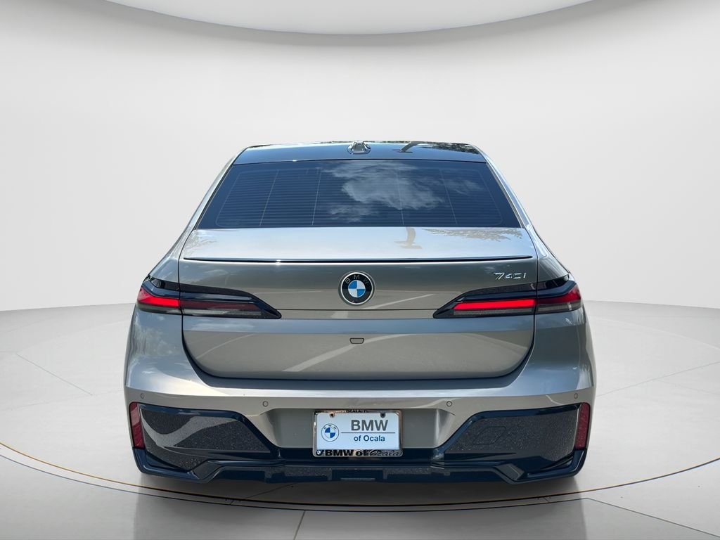 Certified Used 2023 Oxide Grey Met BMW 740i image 6
