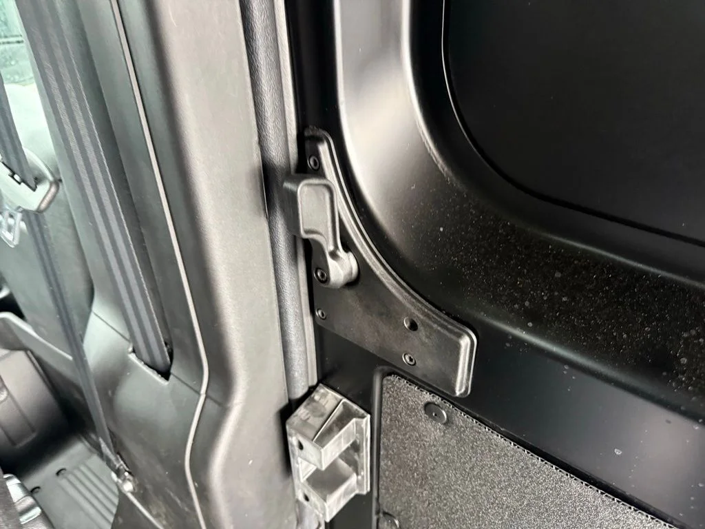 New 2026 Black Clear-Coat Exterior Paint RAM Low Roof image 43
