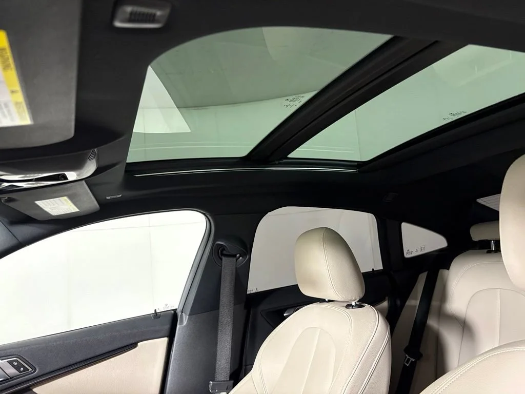 Used 2021 Gray BMW sDrive image 39