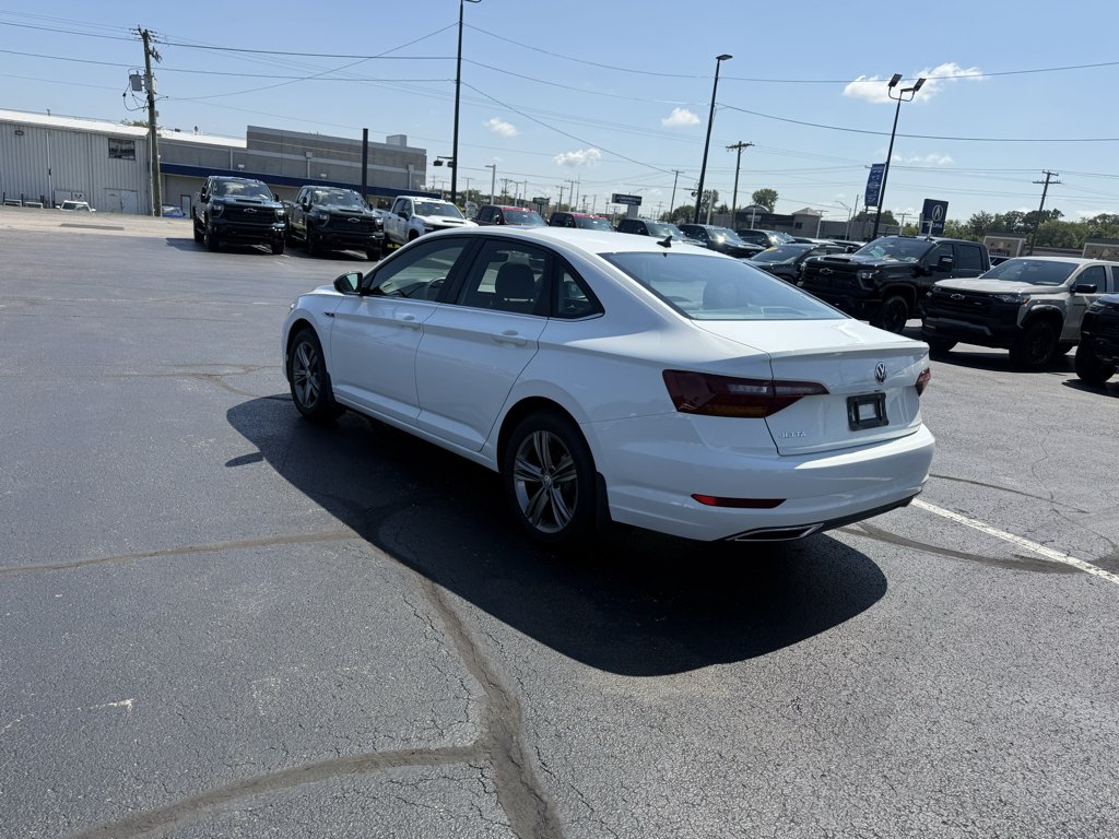 Used 2019 White Volkswagen 1.4T R-Line image 4