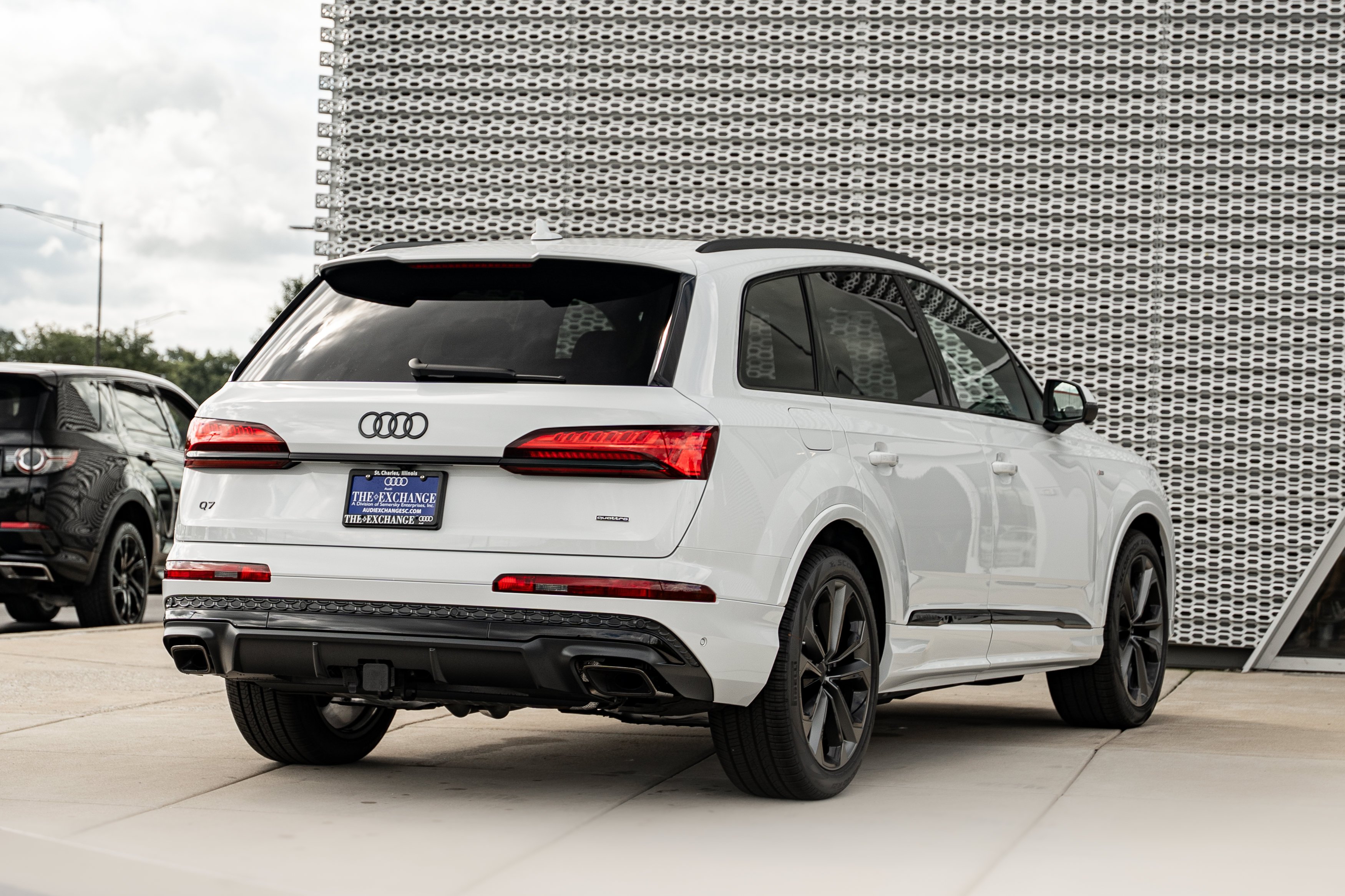 New 2026 Glacier Audi S line Premium Plus image 4