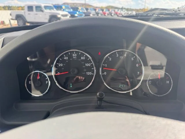Used 2008 Blue Jeep Limited image 34