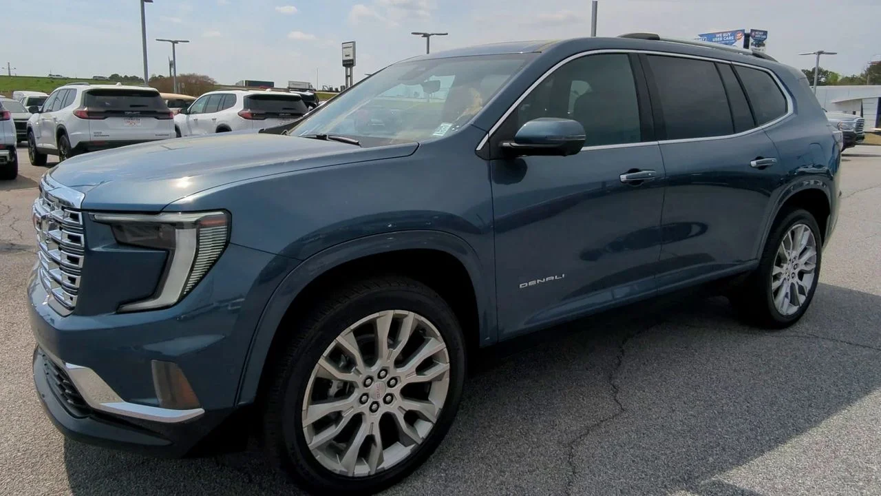 2026 GMC Acadia Denali - Photo 55