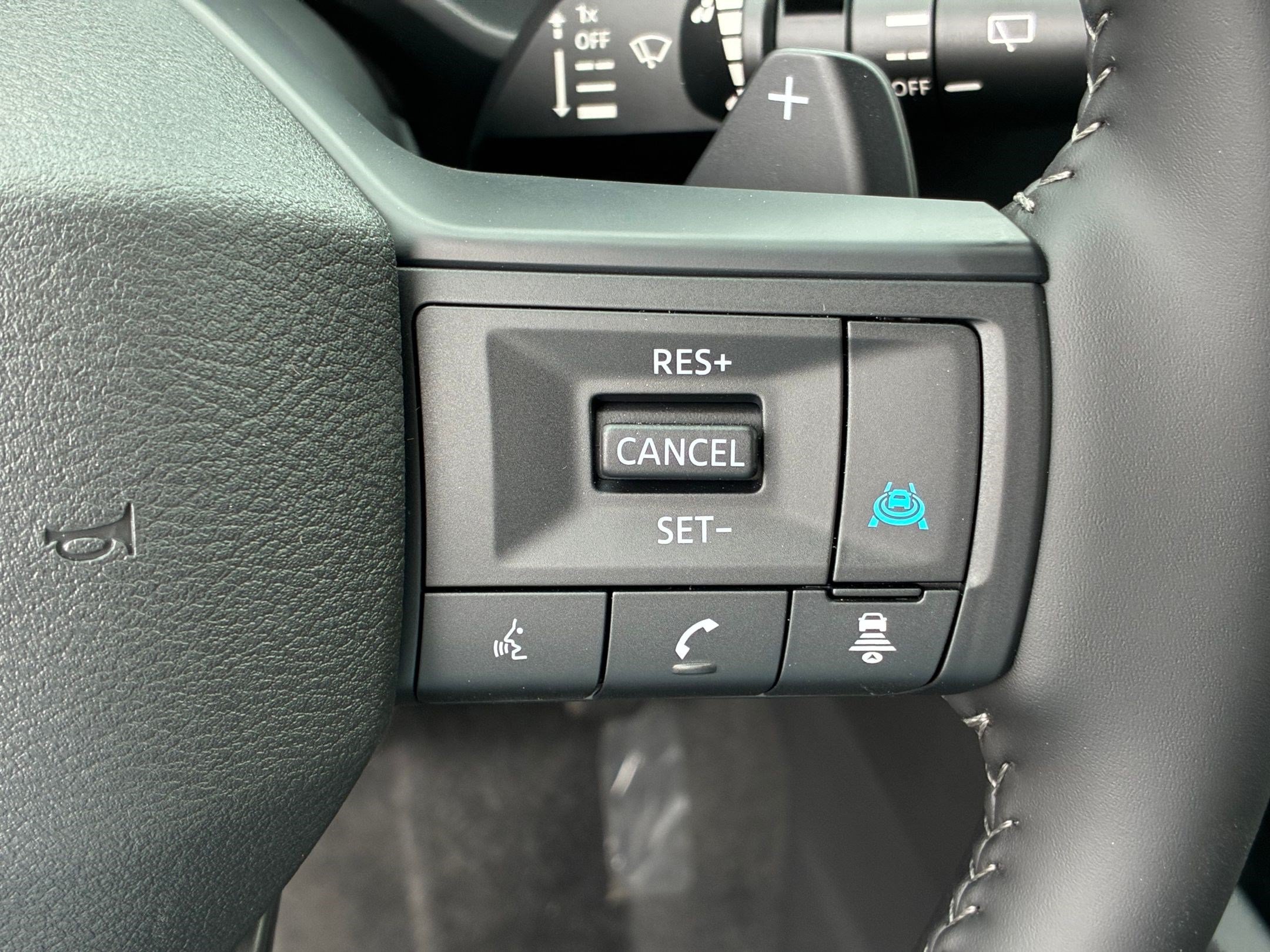 New 2026 Everest White Pearl Tricoat Nissan SV image 16