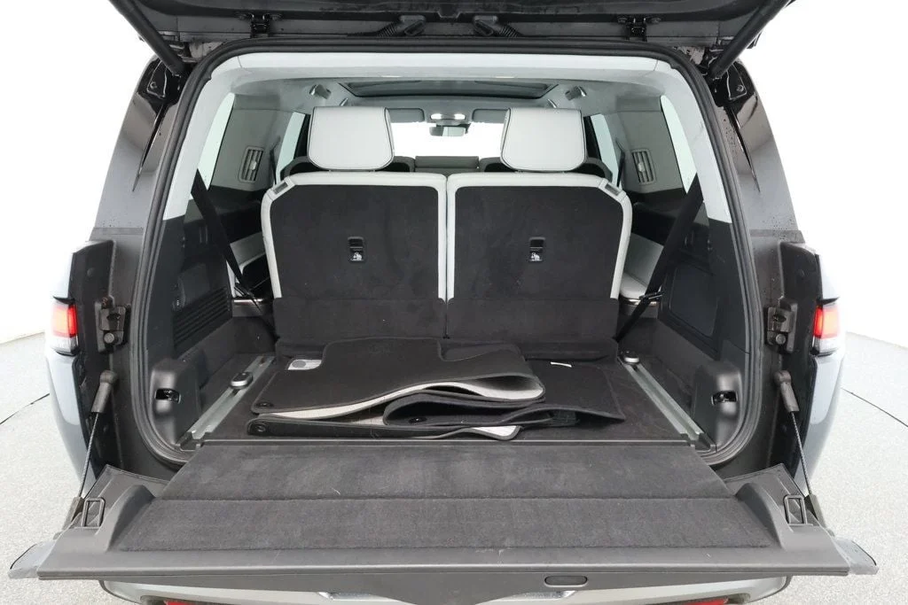 Used 2024 El Cap Granite Rivian Adventure Dual Motor Standard Pack w/ Ocean Coast Interior image 23