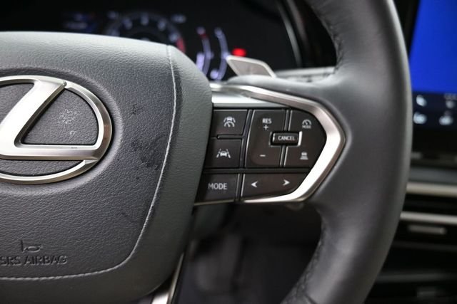 Used 2024 White Lexus 350 image 27