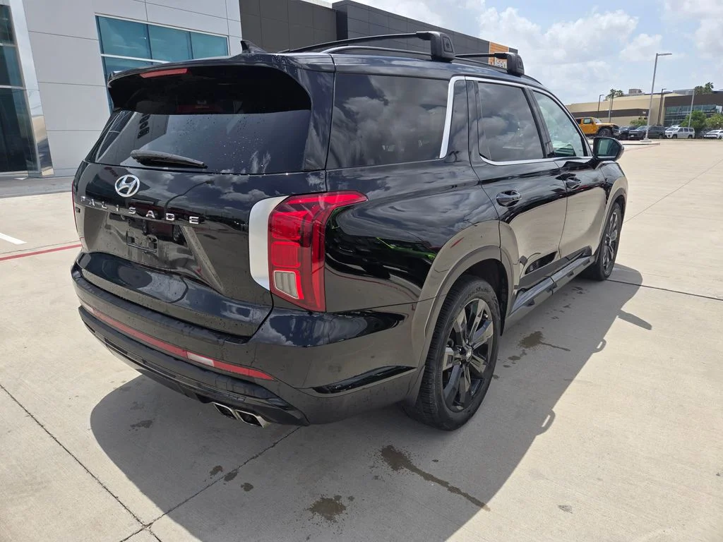 Used 2025 Black Hyundai XRT image 3