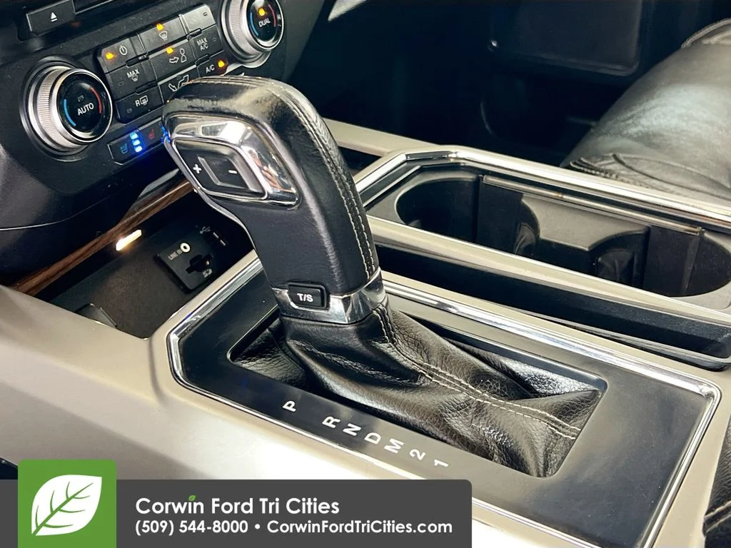Used 2015 White Platinum Clearcoat Metallic Ford Lariat image 10