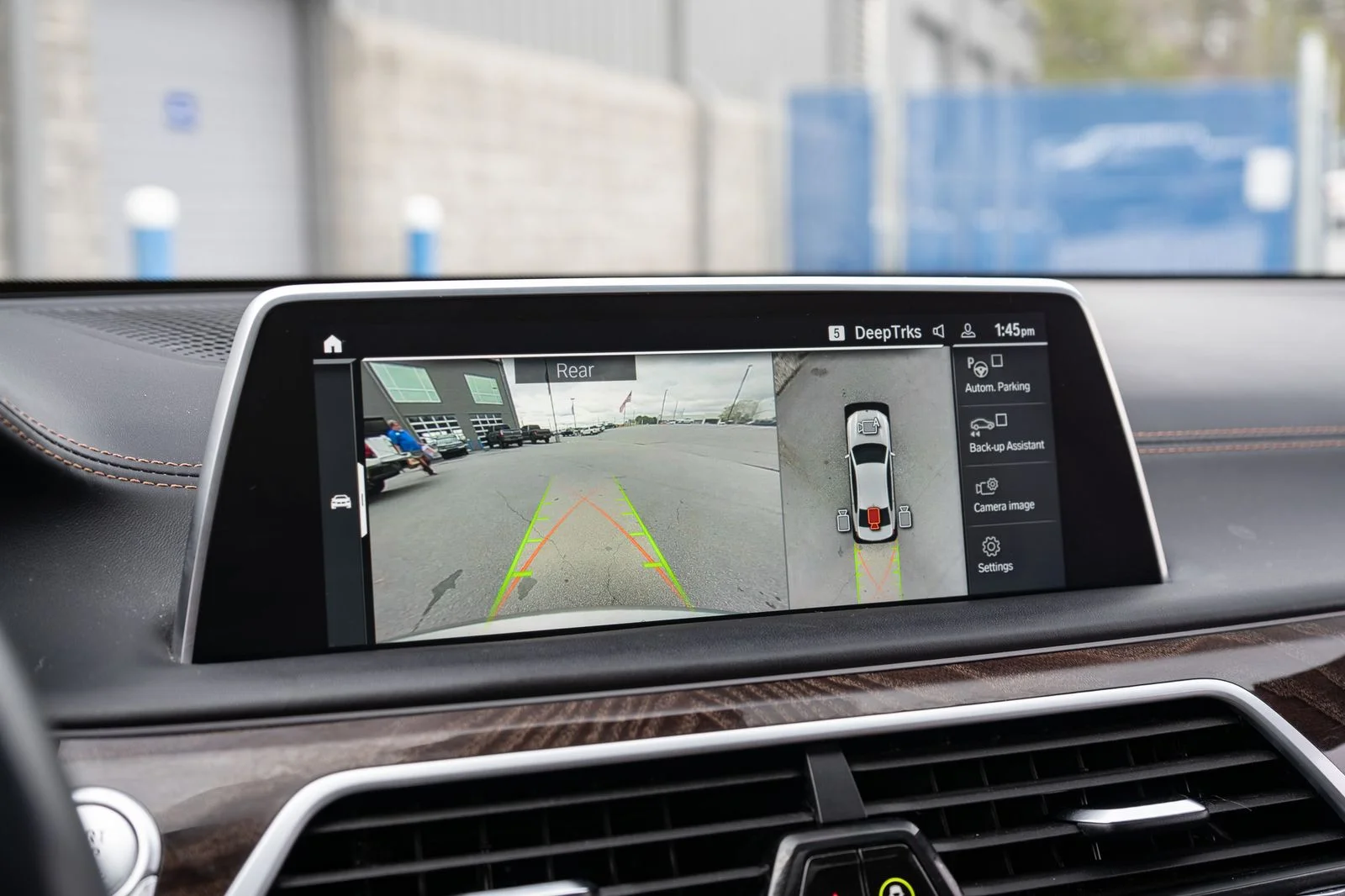 Used 2022 Gray BMW 750i xDrive image 41