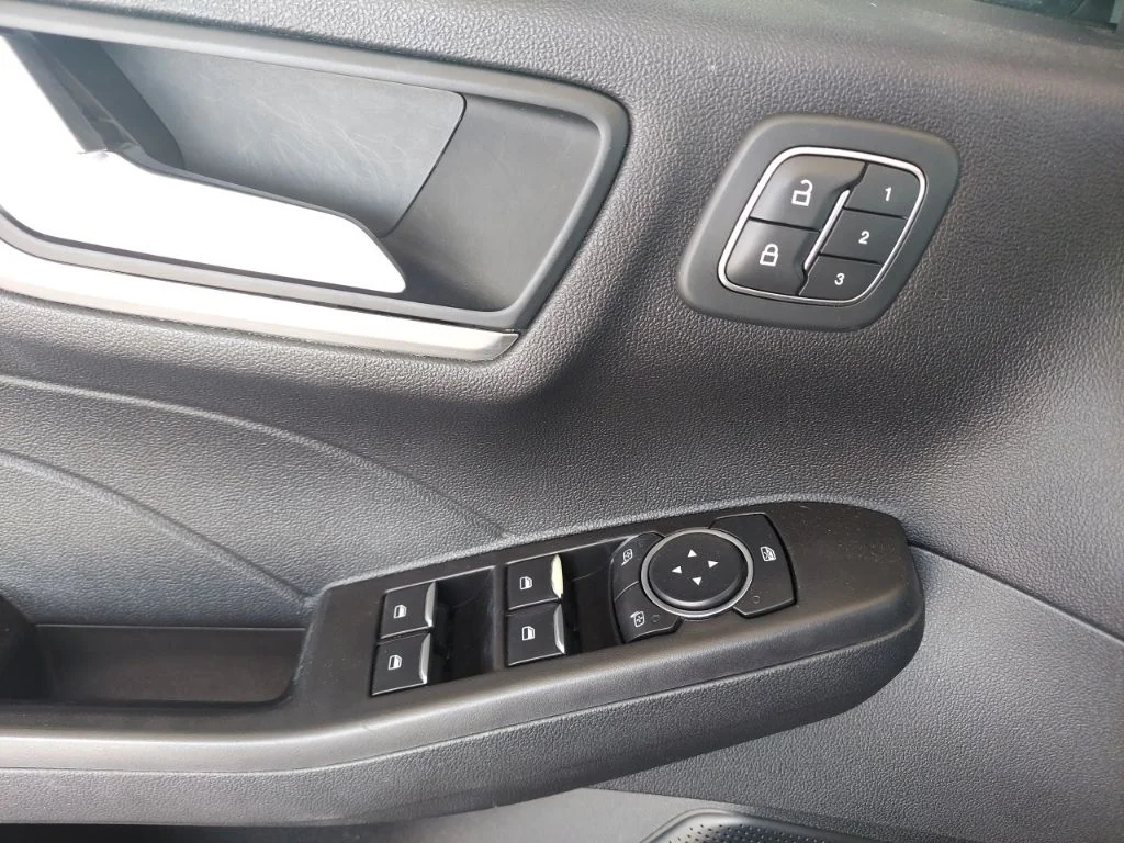 2021 Ford Escape Titanium - Photo 16