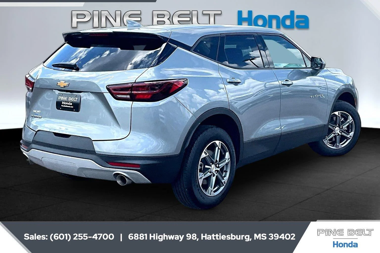 Used 2026 Sterling Gray Metallic Chevrolet LT image 11