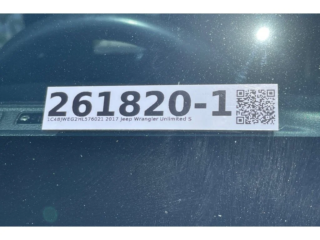 Used 2017 Black Clearcoat Jeep Sahara image 47