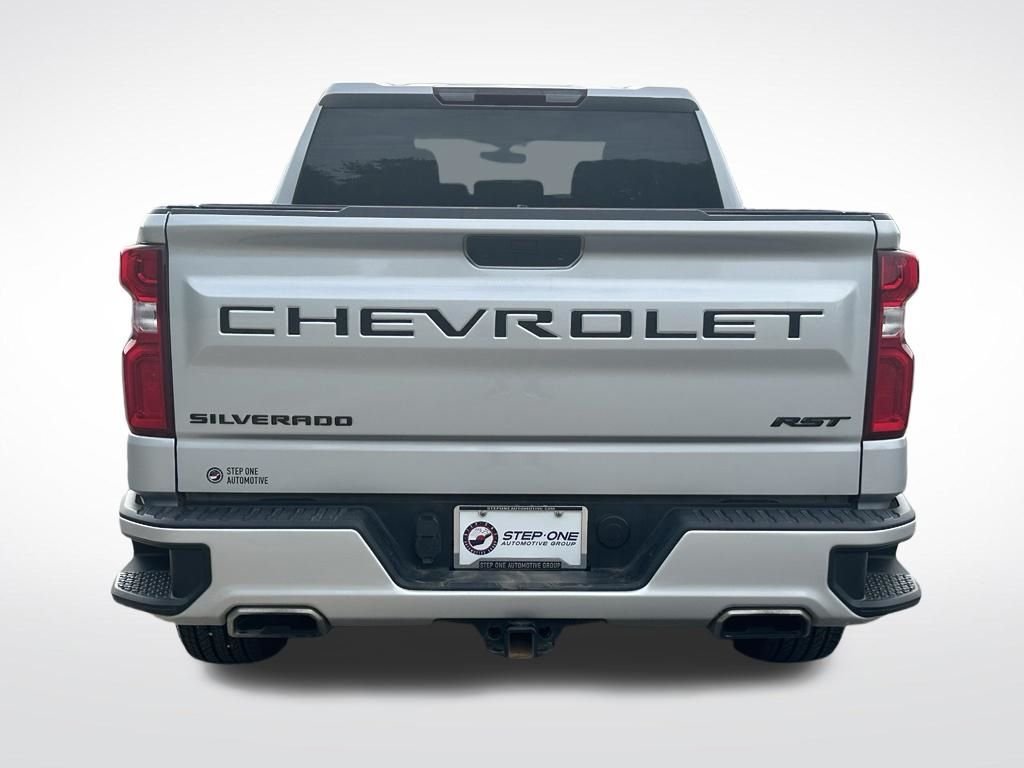 Used 2020 Silver Chevrolet RST image 6