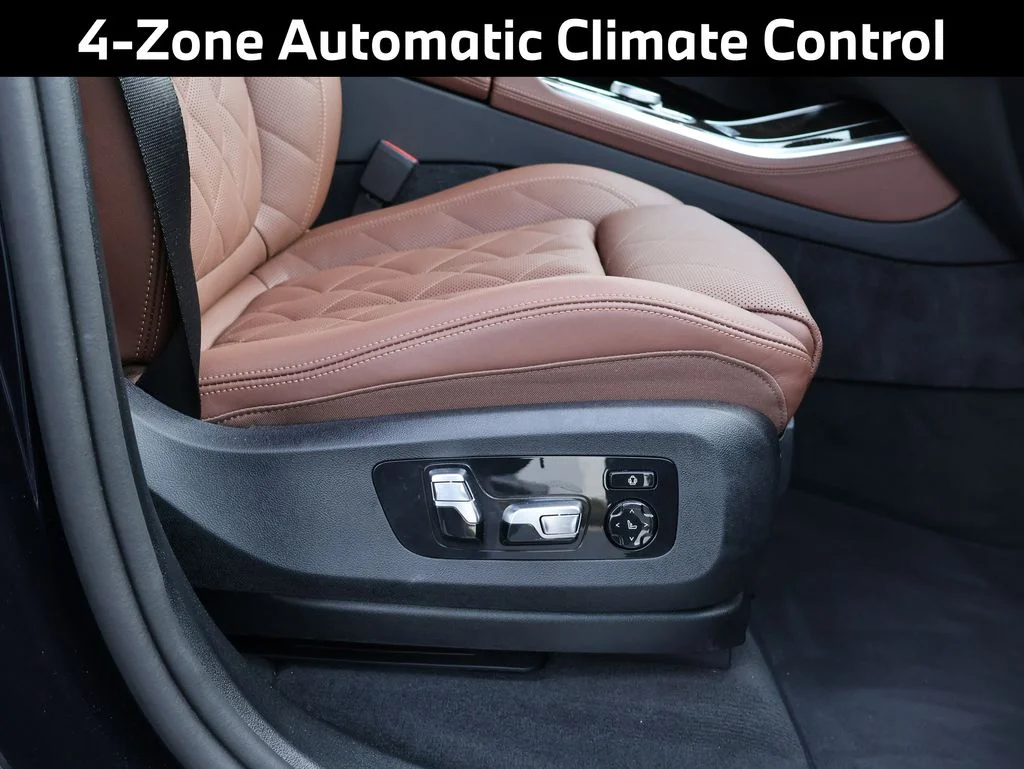 Used 2026 Black BMW xDrive40i image 10