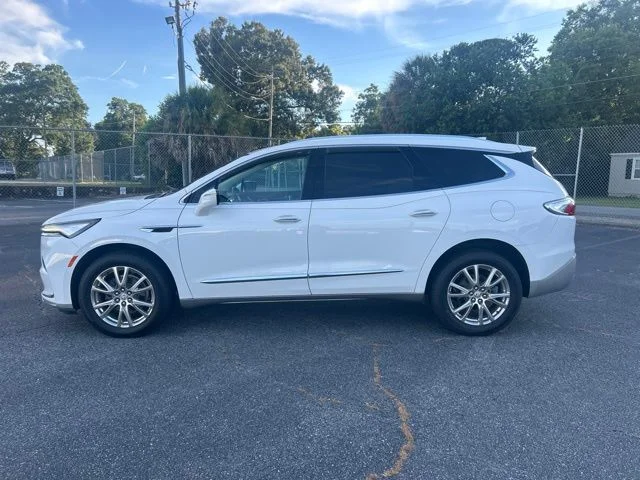 Used 2023 White Buick Essence image 2