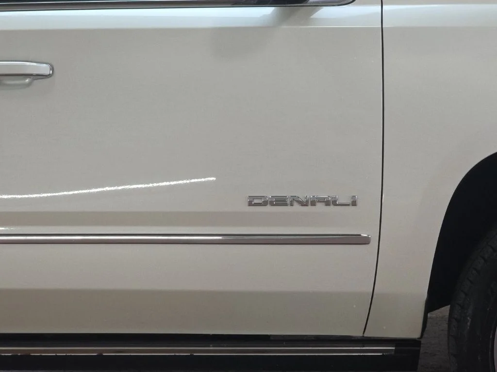 Used 2015 White GMC Denali image 8