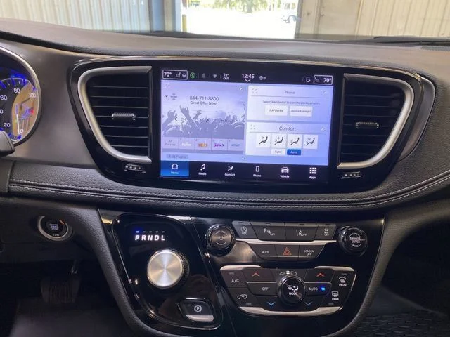 2026 Chrysler Pacifica Select - Photo 39