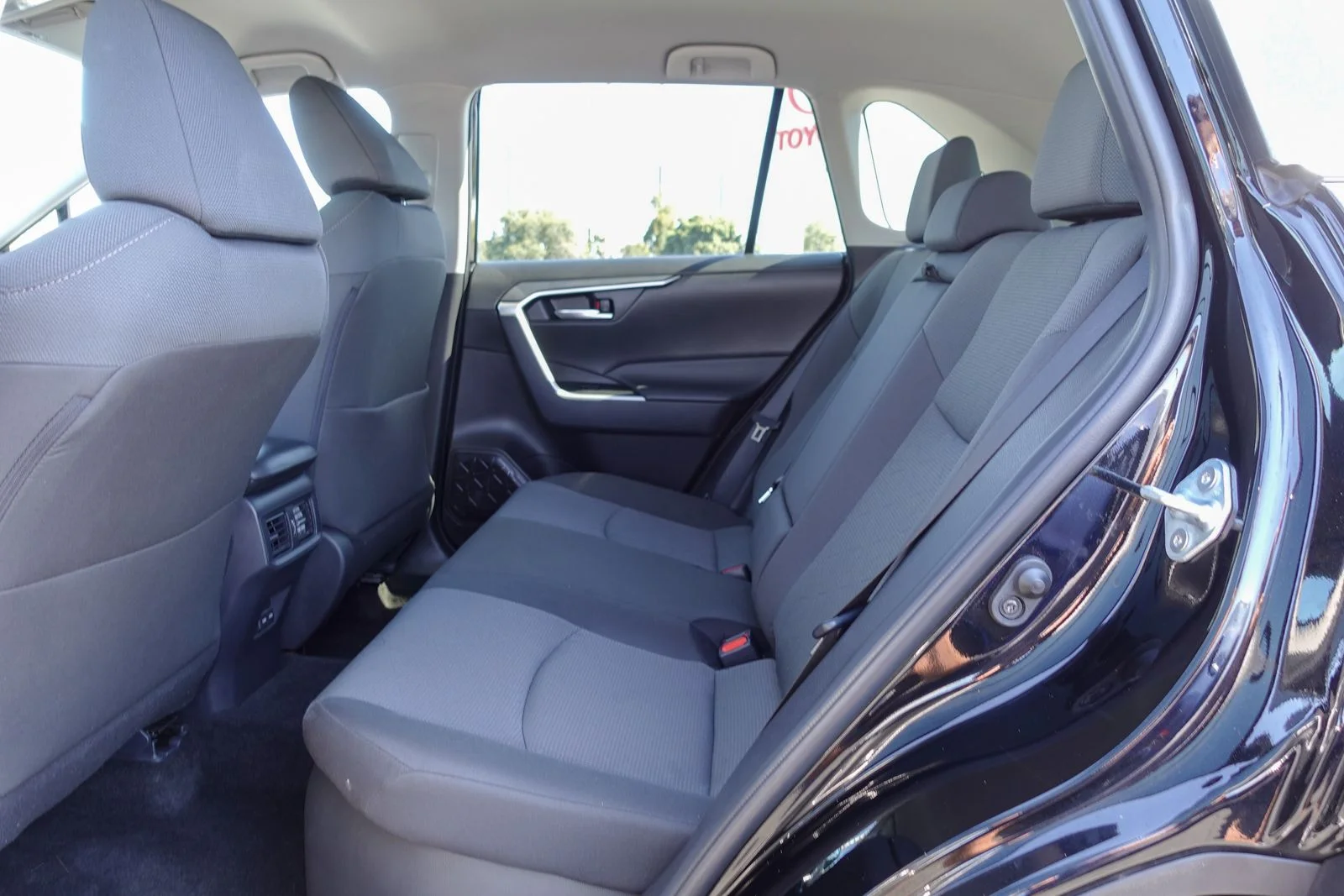 Used 2025 Midnight Black Metallic Toyota XLE image 12