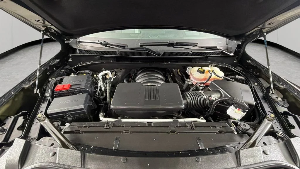 Certified Used 2025 Onyx Black GMC Denali image 42