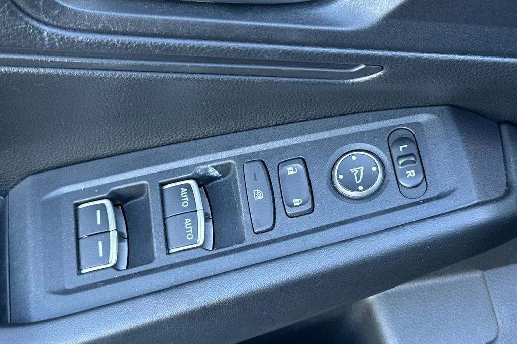 2023 Honda Accord LX - Photo 12