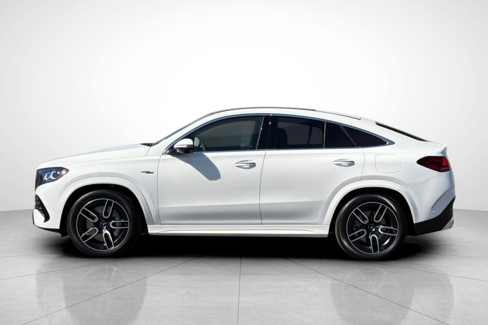 New 2027 Polar White Mercedes-Benz GLE 53e AMG® image 32