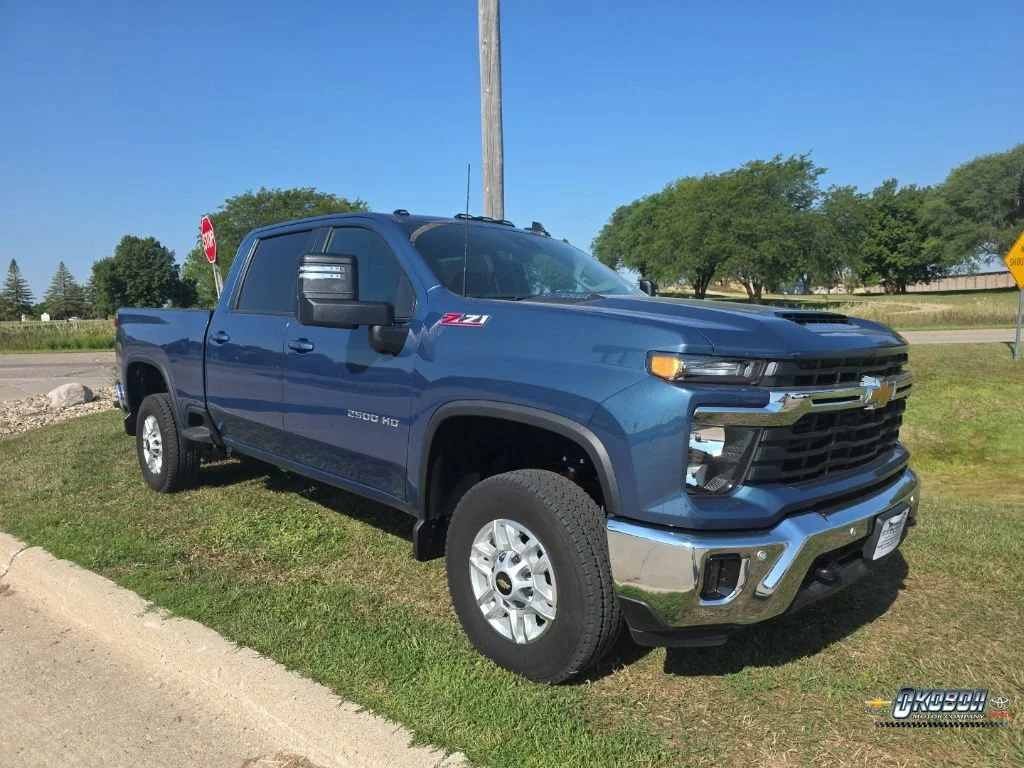 2026 Chevrolet Silverado 2500 HD LT - Photo 2